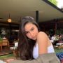 Pose Pakai Bikini, Sabreena Dressler Jadi Sorotan Netizen