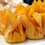 Warung Ini Jual Pangsit Goreng, Tulisan di Toples Malah Jadi Sorotan Publik