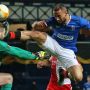 Hadapi RB Leipzig, Rangers Belum Yakin Bisa Mainkan Roofe dan Ramsey