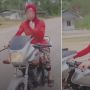 Seorang Wanita Kendarai Motor Cuma Pakai Kebaya, Terancam Denda Rp 10 Juta