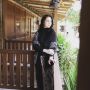 6 Penampakan Artis Istri Pejabat Tanpa Makeup, Tetep Menawan