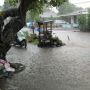 Tengah Malam, Ratusan Rumah Warga Padang Terendam Banjir