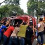 Viral Ford Mustang Terguling, Lelaki Berbaju Hitam Jadi Sorotan, Kenapa?