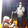 Banjir Rendam Perumahan, Warga Pekanbaru Dievakuasi Pakai Perahu Karet