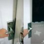Viral Gadis Ngaku Tinggal di Rumah Aneh: Pintu Gue Dimaki Banyak Orang