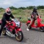 M Fadli Adu Balap Vespa Primavera dengan Honda NSR, Siapa Tercepat?