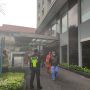 Petugas Pastikan Tak Ada Korban Jiwa di Kebakaran Apartemen Taman Sari