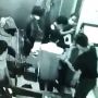 Remaja di Makassar Dikeroyok Dalam Warnet, Terekam CCTV