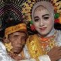 Viral Kakek 58 Tahun Nikahi Gadis 19 Tahun di Kabupaten Bone
