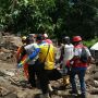 Proses Evakuasi Korban Banjir Bandang NTT: 6 Korban Ditemukan Tertimbun