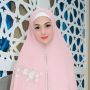 Profil Lengkap Celine Evangelista, Ajari Anak Salat Tarawih Meski Anut Katolik