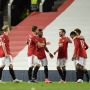 Jadwal Bola Malam Ini Live TV: MU vs Roma hingga Barcelona vs Granada