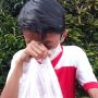 Bikin Terenyuh, Kisah Remaja Tangsel Jajakan Telur Ayam Demi Biaya Sekolah