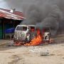 Satu Orang Meninggal dan Satu Mobil Dibakar di Pasar Sentral Remu Sorong