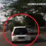 Viral Mobil Halangi Jalan Ambulans Angkut Pasien, Publik: Halal Ditabrak
