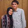 8 Potret Rumah Ikke Nurjanah, Cozy dan Penuh Lukisan
