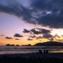 Santai! Ngabuburit Sambil Menikmati Sunset Pulau Merah Banyuwangi