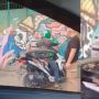 Bulan Puasa Pemobil Ini Nekat Pukul Kepala Driver Ojol, Ampun Bang Jago