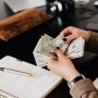 4 Tips Mengelola Uang Supaya Tak Boros Jelang Lebaran