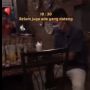 Viral Video Pemuda Duduk Sendiri Usai Gagal Bukber, Netizen: Settingan