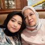 Sekeluarga Covid-19, Tika Ramlan Hampir Kehilangan Sang Ibu