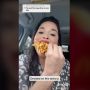 Punya Mulut Terbesar, Wanita Ini Makan Seporsi Kentang Goreng Sekaligus