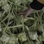 Lekat dengan Lebaran, Ketupat Punya Sejarah Panjang dan Makna yang Dalam