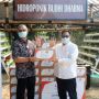 Sambangi Balai Lansia Bekasi, Komunitas Wuling Cortez Berbagi Makna Lebaran