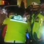 Aksi Aparat Redam Emosi Pemudik di Pos Penyekatan Jadi Sorotan, Terharu!