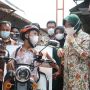Mensos Risma Beri Motor Roda Tiga ke Remaja Difabel di Pekalongan