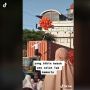 Selamatkan Balon Dagangan Terlepas, Aksi Heroik Pria Bersarung Bikin Salut