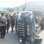 Toyota Fortuner Terbalik Ditabrak Toyota Avanza di Trans Sulawesi