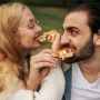 5 Zodiak Paling Cocok dengan Aquarius, si Supel yang Mandiri