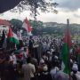 Lelang Sajadah dan Emas Warnai Aksi Bela Palestina di Kota Malang