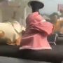 Efek Tak Terima Disenggol, Pemotor Nekat Lempar Batu Besar ke Kaca Mobil