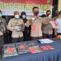Datangi Pedagang, Dua Preman di Bekasi Minta THR Sambil Acungkan Pedang