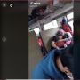 Viral Potret Ibu Peluk Anak Tertidur di Kereta Api, Bikin Terharu