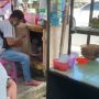 Viral Video Haru Ayah Jualan Minuman, Sembunyikan Anak dalam Gerobak