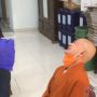 Jemaat Upacara Puja Bakti Waisak di Wihara Ekayana Arama Rapid Test COVID-19