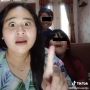 Wanita Umbar Foto Alay Masa Muda, Publik Heboh: Sering Muncul di MP3 Bajakan