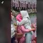 Nyesek! Datangi Nikahan Mantan, Wanita Ini Nangis Peluk Ex Calon Ibu Mertua di Pelaminan