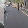 Tak Mau Kalah dengan Pesepeda, Rombongan Ini Jadi Sorotan karena Penuhi Jalan