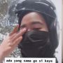 Wanita Terpaksa Lepas Jilbab karena Pekerjaan dan Berita Viral Lainnya