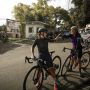 6 Artis Hobi Road Bike, Harga Jerseynya Fantastis!