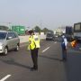 Truk Bermuatan Batu Bara Kecelakaan di Tol Jakarta-Cikampek