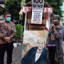 Melukis Sambil Berjalan, Ki Joko Wasis Temui Walkot dalam Peringatan 100 Tahun Soeharto
