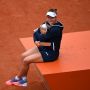 Juara French Open 2021, Barbora Krejcikova Lengkapi Gelar Roland Garros