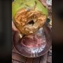 Orang Ini Rendam Daging Sapi Pakai Air Kelapa sebelum Bikin Steak, Hasilnya Tak Terduga
