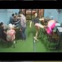 Iseng Tendang Balon Masha, Wanita Ini Langsung Dapat Karma Instan