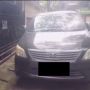 Wanita Kesal Mobil Orang Parkir Tak Izin di Depan Rumah, Padahal Sudah Ditempel Larangan